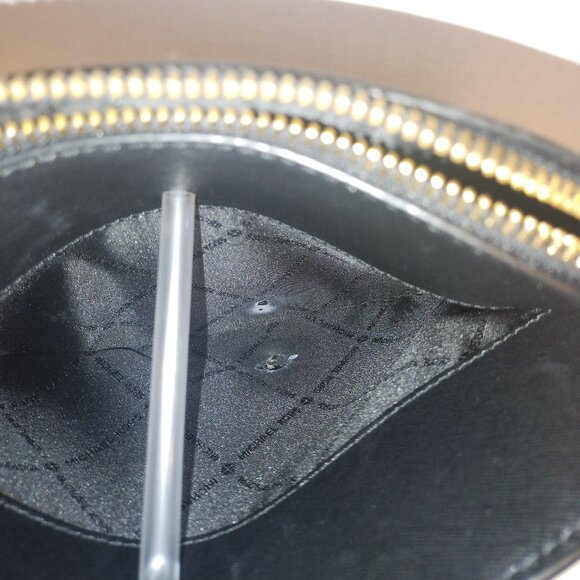 Michael Kors Cindy Crossbody - Picture 8 of 9